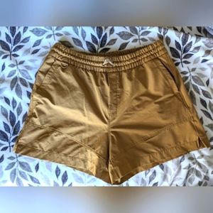 OLD NAVY ACTIVE Women's Stretch Tech Shorts
